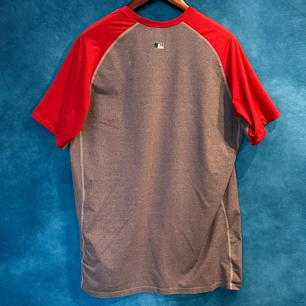 Collection of Anaheim Angels Athletic Wear (2XL)